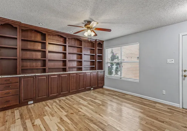 4th image of 504 Tweeter Dr, Fort Worth, TX 76108 | MLS# 21230005