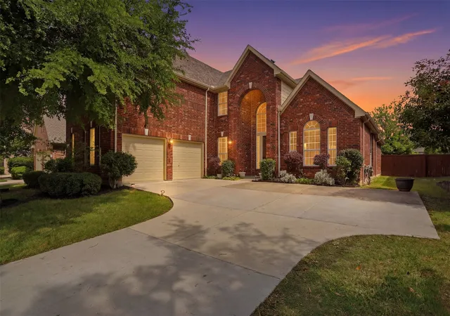 Homes for sale in Mc Kinney, TX | 913 Royal Oaks Dr, Mc Kinney, TX 75072 | MLS# 21234167