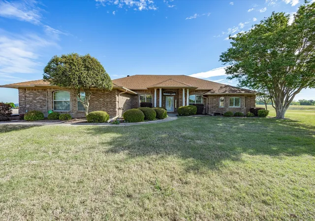 Photo 1 of Single family home for sale at 6671 Fm 660, Ennis, TX 75119 | MLS# 21231402 | Listing updated on 2026-09-18