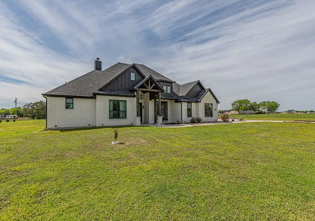 Photo 3 of Single family home for sale at 5280 Fm 36 S, Caddo Mills, TX 75135 | MLS# 21232025 | Listing updated on 2026-07-14