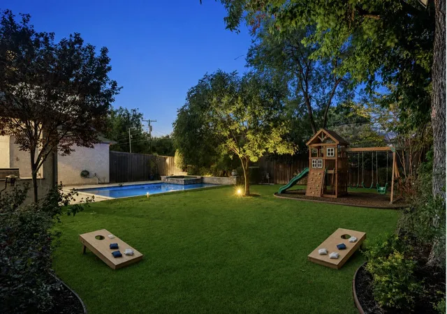 Photo 2 of Single family home for sale at 3755 Northview Ln, Dallas, TX 75229 | MLS# 21233359 | Listing updated on 2026-08-28