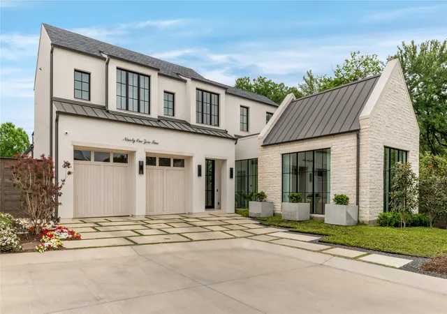 Photo 1 of Single family home for sale at 9102 Bluff Hollow Ct, Dallas, TX 75220 | MLS# 21230110 | Listing updated on 2026-08-25