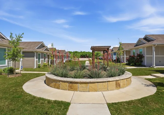 Photo 3 of Single family home for sale at 454 Eagle Wind Wy, Ferris, TX 75125 | MLS# 21233238 | Listing updated on 2026-08-19