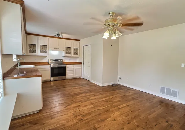 Homes for sale in Brownwood, TX | 1308 Willis St, Brownwood, TX 76801 | MLS# 21234841