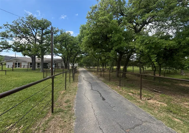 Photo 3 of Single family home for sale at 660 Chinn Chapel Rd, Lewisville, TX 75077 | MLS# 21233596 | Listing updated on 2026-08-22