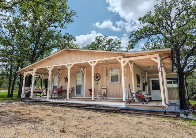 Homes for sale in Springtown, TX | 309 Tejas Trl, Springtown, TX 76082 | MLS# 21231201