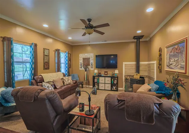 Homes for sale in Springtown, TX | 309 Tejas Trl, Springtown, TX 76082 | MLS# 21231201