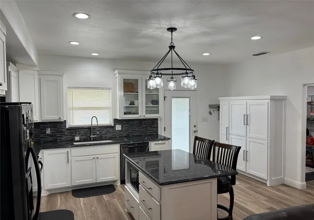 Photo 3 of Single family home for sale at 468 Hidden Shores Dr, Cisco, TX 76437 | MLS# 21234768 | Listing updated on 2026-07-10