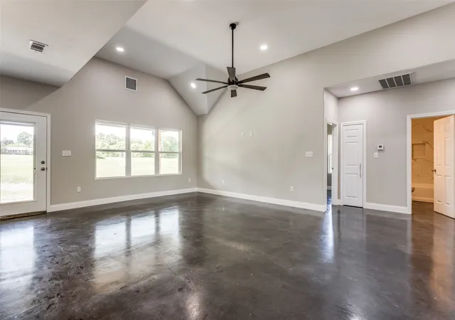 Homes for sale in Mt Pleasant, TX | 2909 Blue Heron Cir, Mt Pleasant, TX 75455 | MLS# 21234519