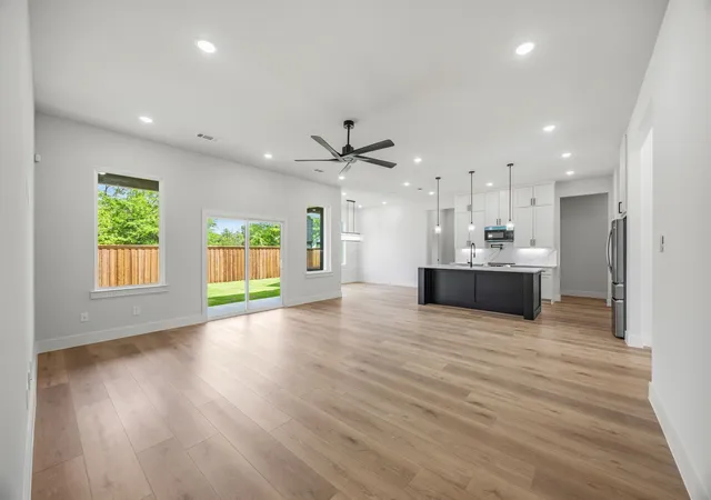 Photo 3 of Single family home for sale at 512 Waikiki Trl, Tool, TX 75143 | MLS# 21234836 | Listing updated on 2026-07-11