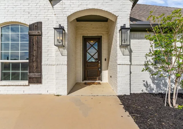 Homes for sale in Justin, TX | 1515 Horseshoe Ct, Justin, TX 76247 | MLS# 21234891