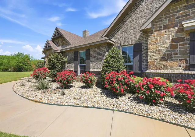 Photo 3 of Single family home for sale at 56 Turtle Point Ln, Gordonville, TX 76245 | MLS# 21234083 | Listing updated on 2026-09-30