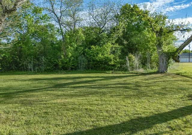 Photo 3 of Land for sale at 105 Wyatt St, Waxahachie, TX 75165 | MLS# 21234917 | Listing updated on 2026-07-07