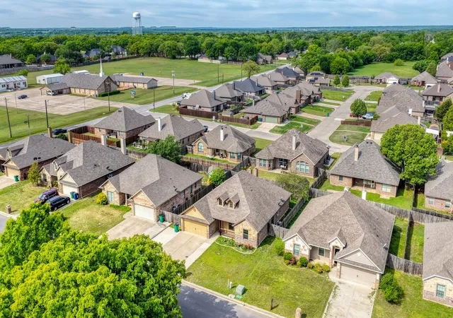 34th image of 1207 Butterfield St, Bridgeport, TX 76426 | MLS# 21230230