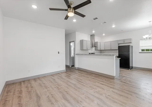 Homes for sale in Granbury, TX | 3516 Tomahawk Dr, Granbury, TX 76048 | MLS# 21234967