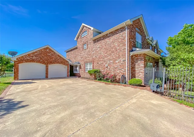 Photo 2 of Single family home for sale at 2133 Canyon Rock Ct, Abilene, TX 79606 | MLS# 21234569 | Listing updated on 2026-09-03