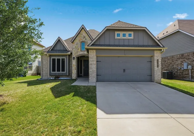 Homes for sale in Lorena, TX | 2709 Beutel, Lorena, TX 76655 | MLS# 21232087