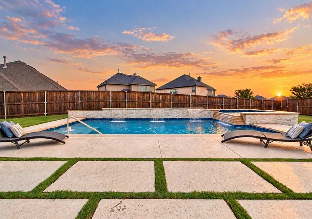 Photo 1 of Single family home for sale at 1627 Banded Ledge Dr, Mansfield, TX 76063 | MLS# 21233519 | Listing updated on 2026-10-04