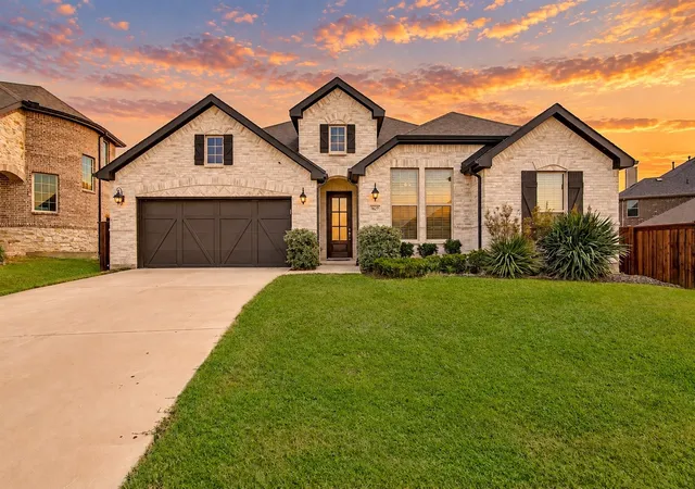 Photo 2 of Single family home for sale at 1627 Banded Ledge Dr, Mansfield, TX 76063 | MLS# 21233519 | Listing updated on 2026-10-04