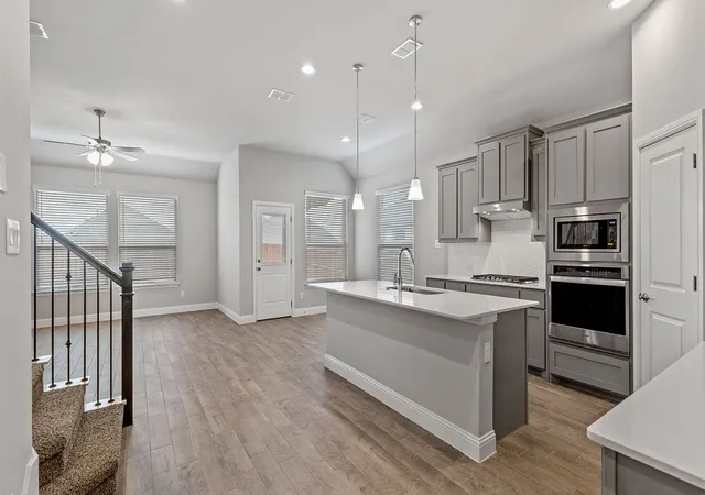 2nd image of 729 Soaring Hawk Dr, Fort Worth, TX 76008 | MLS# 21234664