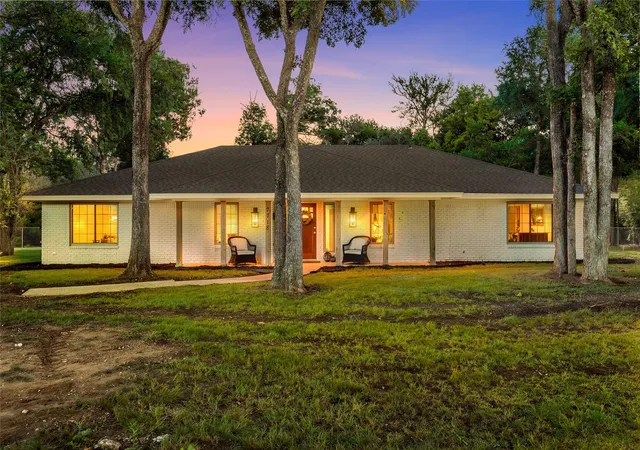 Photo 2 of Sale Pending at 7718 N River Xing, China Spring, TX 76633 | MLS# 21234288 | Listing updated on 2026-07-20