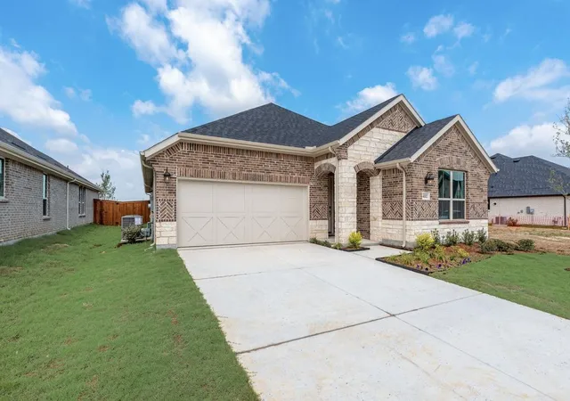 Photo 3 of Single family home for sale at 4112 Blackbird Ave, Little Elm, TX 75068 | MLS# 21235160 | Listing updated on 2026-08-04