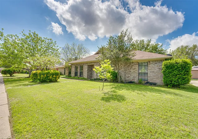 Homes for sale in Rowlett, TX | 3410 Conlin Dr, Rowlett, TX 75088 | MLS# 21233821