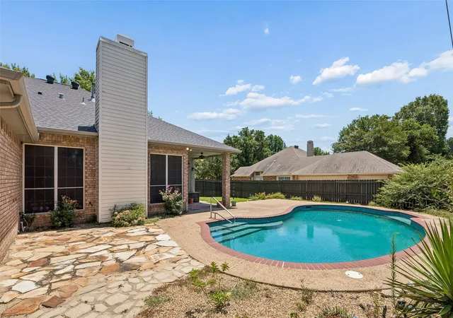 3rd image of 1606 Sarah Brooks Dr, Keller, TX 76248 | MLS# 21229408