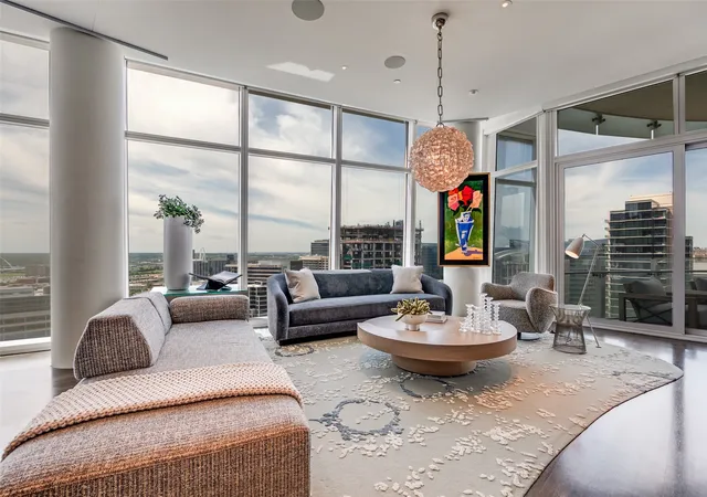 Homes for sale in Dallas, TX | 1918 Olive St #2401, Dallas, TX 75201 | MLS# 21196205