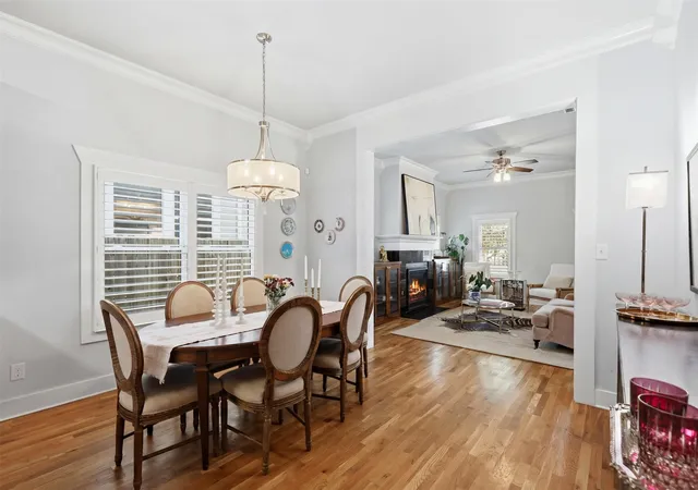 Photo 3 of Sale Pending at 2001 Washington Ave, Fort Worth, TX 76110 | MLS# 21233128 | Listing updated on 2026-08-22