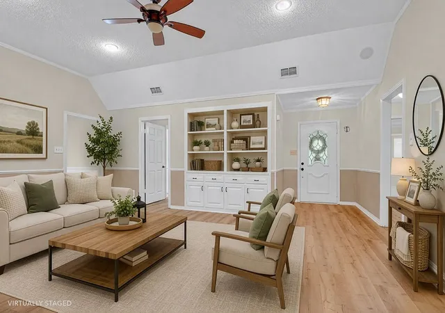 4th image of 1208 Hilltop Run, Lindale, TX 75771 | MLS# 21235425