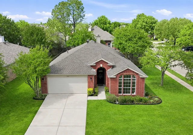 Photo 2 of Sale Pending at 2521 Champlain Ln, Denton, TX 76210 | MLS# 21233767 | Listing updated on 2026-07-24