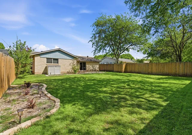 Homes for sale in Cedar Hill, TX | 728 Lisa Ln, Cedar Hill, TX 75104 | MLS# 21235465