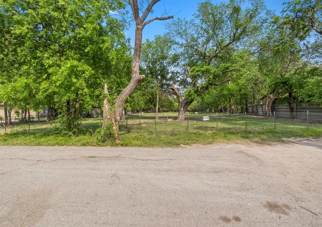 Land for sale at 2820 Namur St, Dallas, TX 75227 | MLS# 21228709