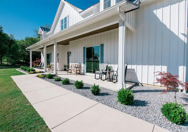 Photo 3 of Single family home for sale at 9325 Fm 428, Aubrey, TX 76227 | MLS# 21235502 | Listing updated on 2026-07-10