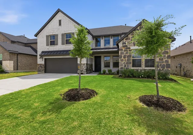 Photo 3 of Single family home for sale at 126 Nora Ln, Lake Dallas, TX 75065 | MLS# 21234999 | Listing updated on 2026-07-07