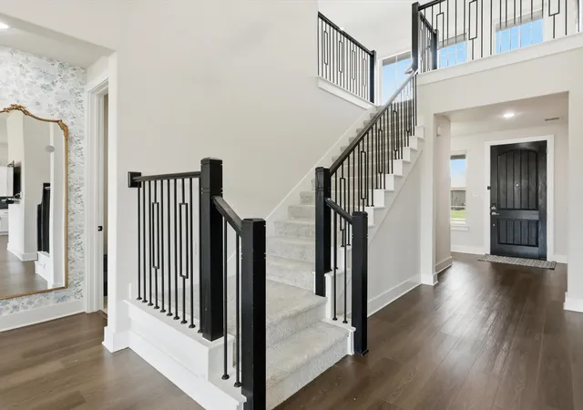 Photo 4 of Single family home for sale at 126 Nora Ln, Lake Dallas, TX 75065 | MLS# 21234999 | Listing updated on 2026-07-07