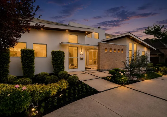 Photo 2 of Mansion for sale at 5624 Williamstown Rd, Dallas, TX 75230 | MLS# 21235586 | Listing updated on 2026-08-19