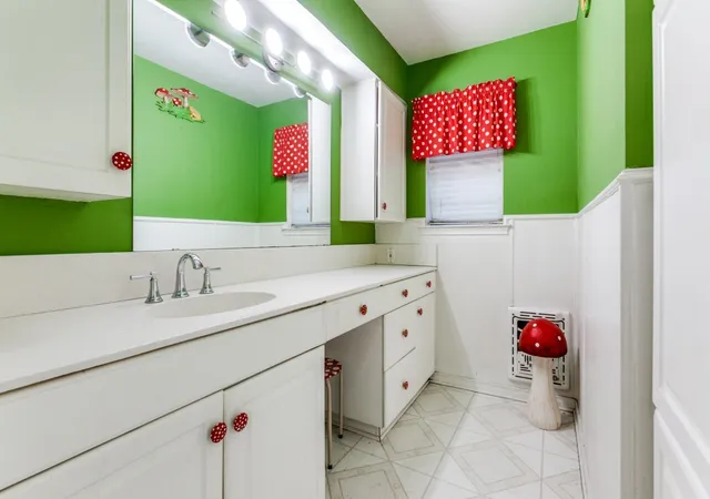 Photo 3 of Single family home for sale at 2804 S 5Th St, Garland, TX 75041 | MLS# 21234105 | Listing updated on 2026-07-08