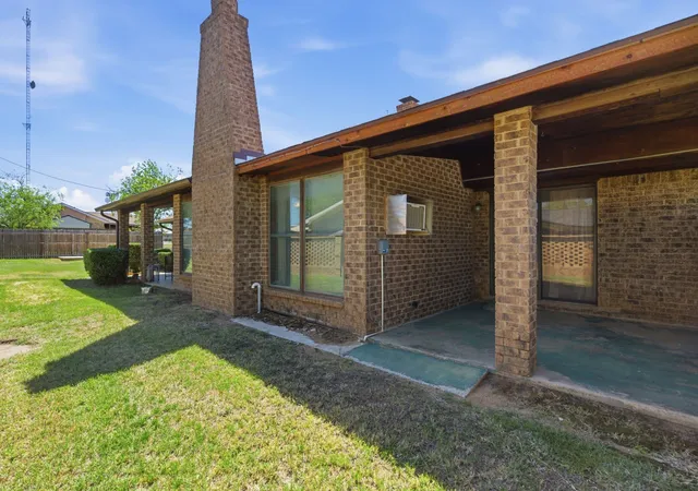 Homes for sale in Breckenridge, TX | 2304 Sha Ln, Breckenridge, TX 76424 | MLS# 21234113