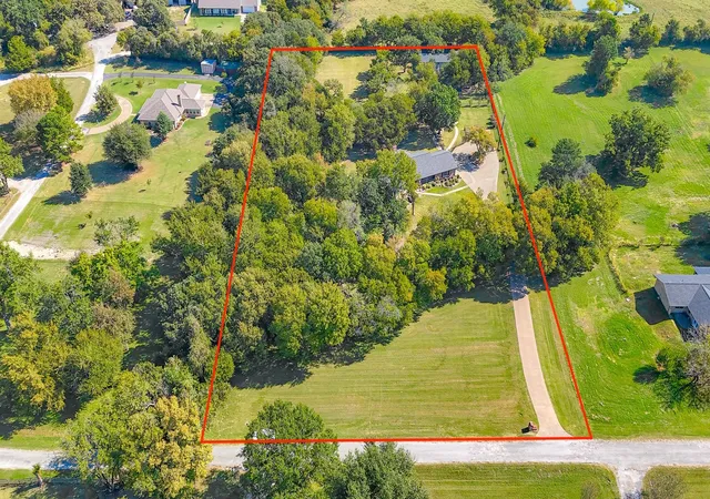 Photo 2 of Single family home for sale at 3725 County Road 0004, Corsicana, TX 75110 | MLS# 21235623 | Listing updated on 2026-07-14