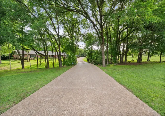 Photo 3 of Single family home for sale at 3725 County Road 0004, Corsicana, TX 75110 | MLS# 21235623 | Listing updated on 2026-07-14