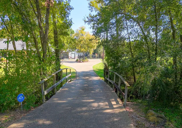 Photo 4 of Single family home for sale at 3725 County Road 0004, Corsicana, TX 75110 | MLS# 21235623 | Listing updated on 2026-07-14