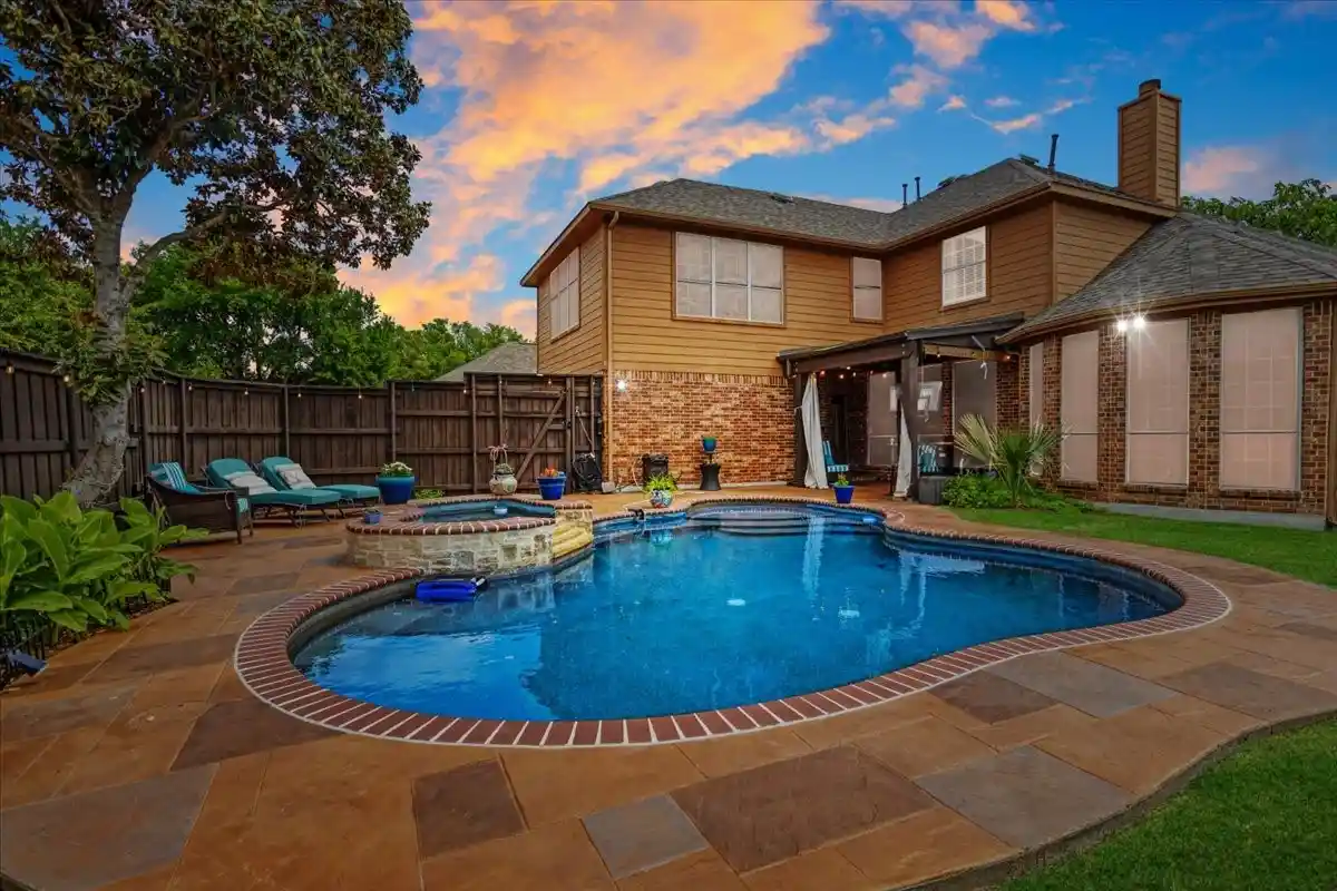 Photo 1 of Single family home for sale at 1942 Rio Blanco Dr, Frisco, TX 75033 | MLS# 21235093 | Listing updated on 2026-10-10