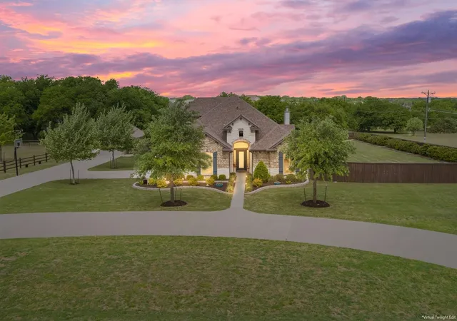 Photo 1 of Sale Pending at 101 Rancho Lorena Dr, Lorena, TX 76655 | MLS# 21234858 | Listing updated on 2026-07-16