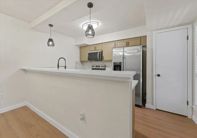 Photo 4 of Condo for sale at 7510 Holly Hill Dr #152, Dallas, TX 75231 | MLS# 21235805 | Listing updated on 2026-10-05