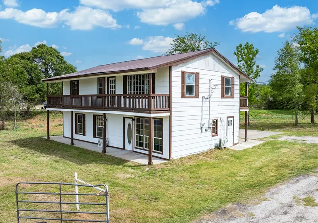 Homes for sale in Trinidad, TX | 4582 State Hwy 274, Trinidad, TX 75163 | MLS# 21233498