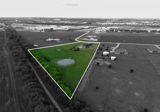 Photo 1 of Single family home for sale at 4299 County Road 1098, Celeste, TX 75423 | MLS# 21235842 | Listing updated on 2026-10-06