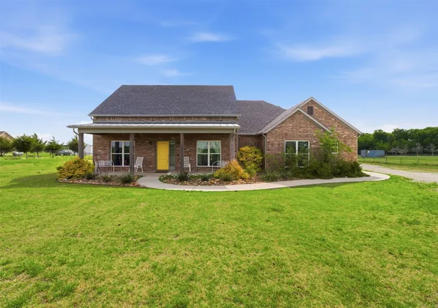 Photo 2 of Single family home for sale at 4299 County Road 1098, Celeste, TX 75423 | MLS# 21235842 | Listing updated on 2026-08-03