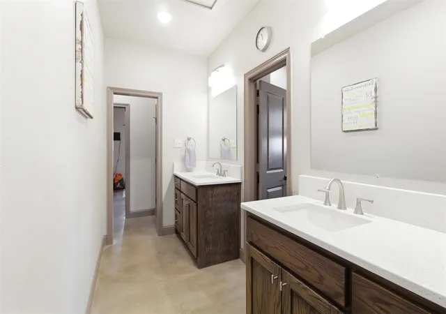 Photo 3 of Single family home for sale at 4299 County Road 1098, Celeste, TX 75423 | MLS# 21235842 | Listing updated on 2026-10-06